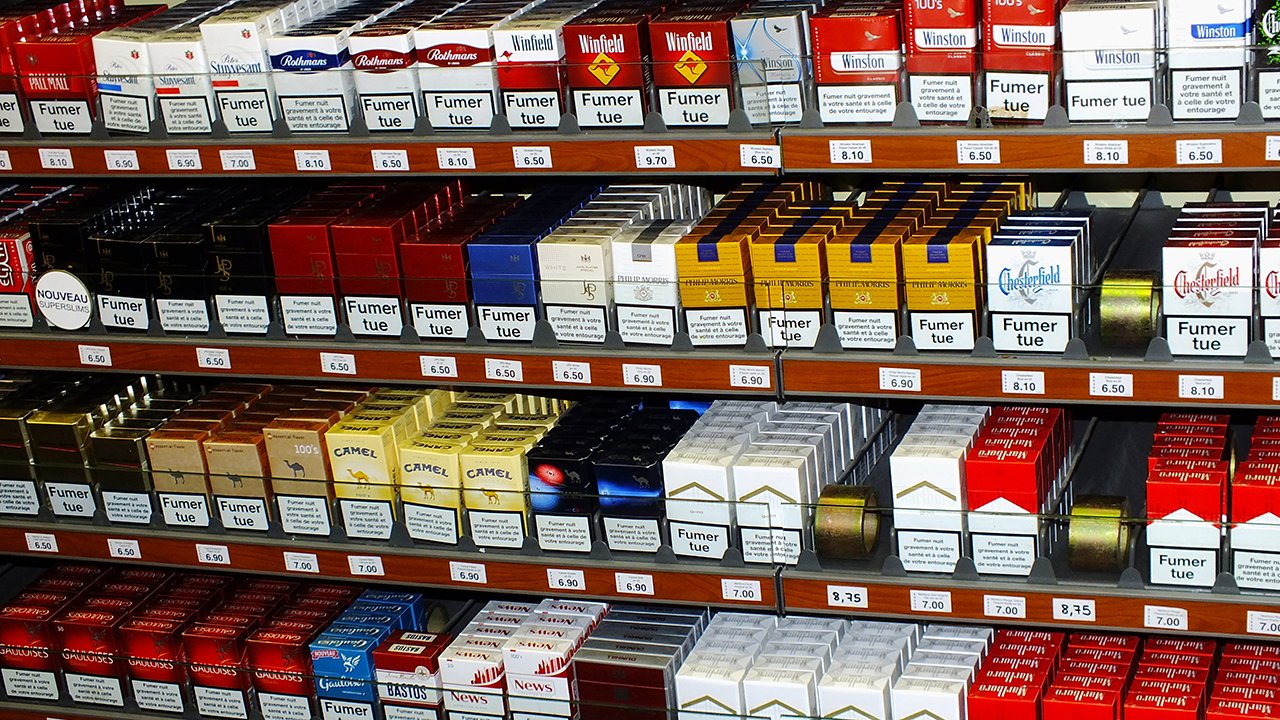 La plus grande entreprise de tabac va supprimer des milliers d'emplois