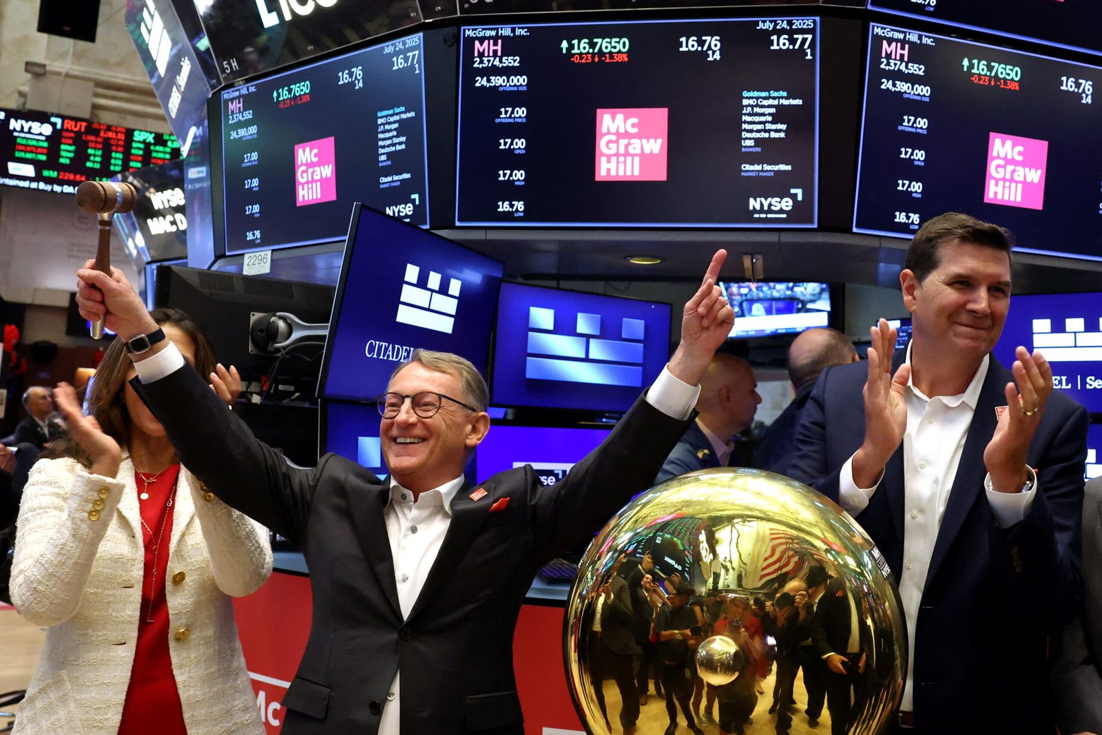 Les stocks de semi-conducteurs partent en fumée. Mais le S&P 500 tient bon.