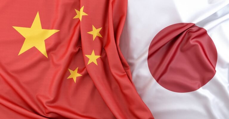 Pourquoi les actions japonaises et chinoises divergent et comment les exploiter ici