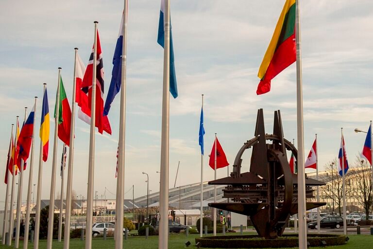 OTAN : ce que dit vraiment l’article 5 du traité de l’Atlantique Nord