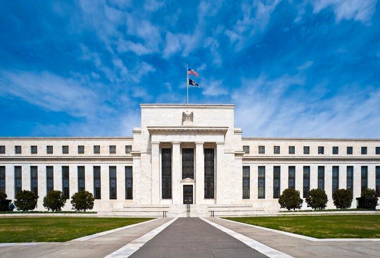 Le rôle de la Réserve fédérale américaine, banque centrale des États-Unis