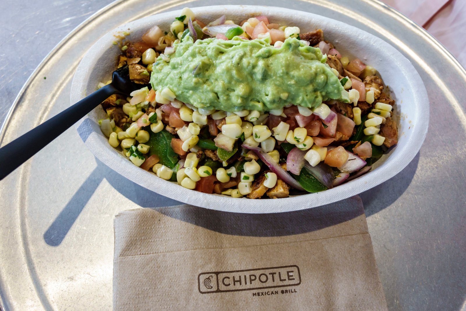 Le PDG de Chipotle déclare que la chaîne s'attaque à l'un de ses plus gros problèmes
