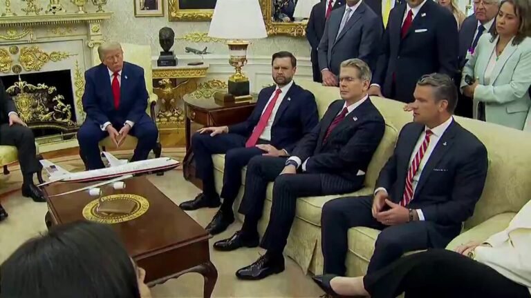 Le secrétaire à la Guerre Pete Hegseth : « L'Iran a eu toutes les occasions de négocier, de montrer qu'il…