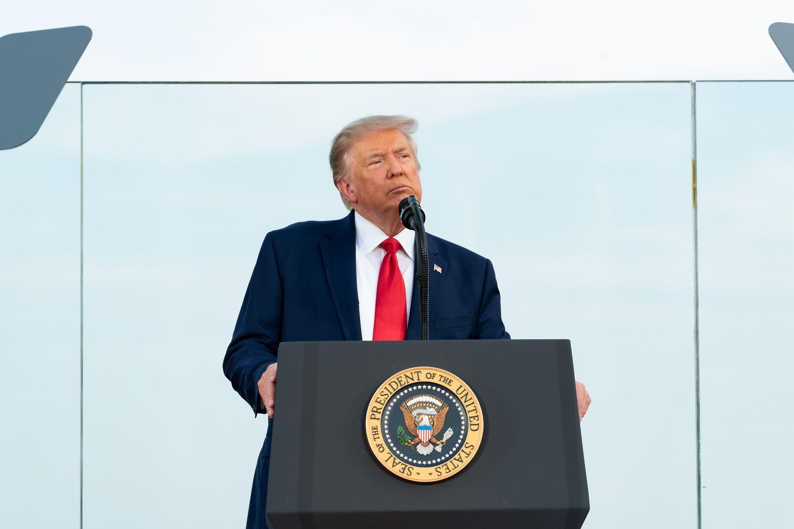 Le président Trump assistera cette semaine au transfert digne des guerriers tombés au combat