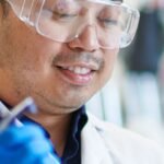 Quatre actions atteignent de nouveaux sommets dans un contexte de crise technologique