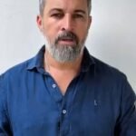 Sánchez agit comme un ennemi du peuple espagnol, a déclaré le chef de l'opposition @Santi_ABASCAL, en…