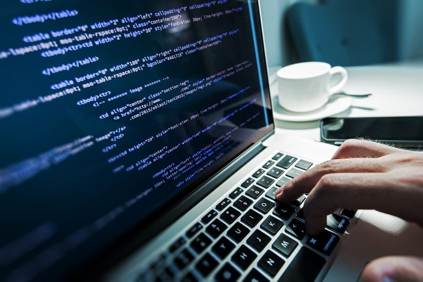 Le traitement automatique des données (ADP) est-il un meilleur stock que PAYX et WDAY