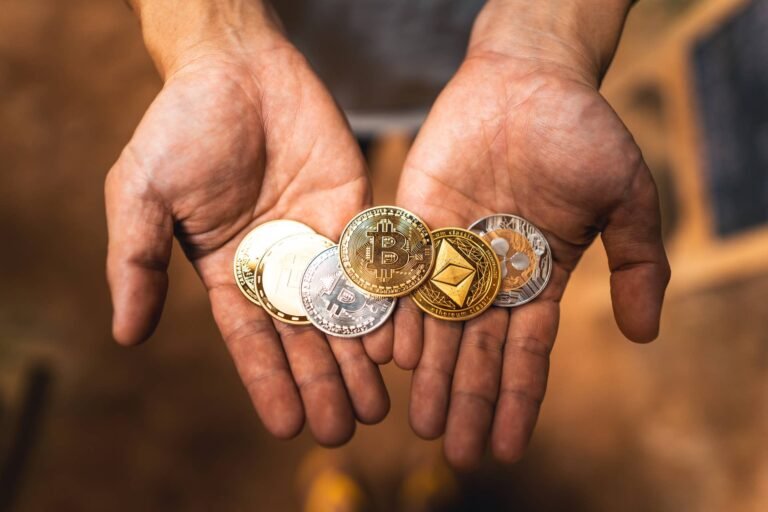 Le commissaire de la SEC lance un avertissement brutal concernant les coffres-forts cryptographiques et les prêts