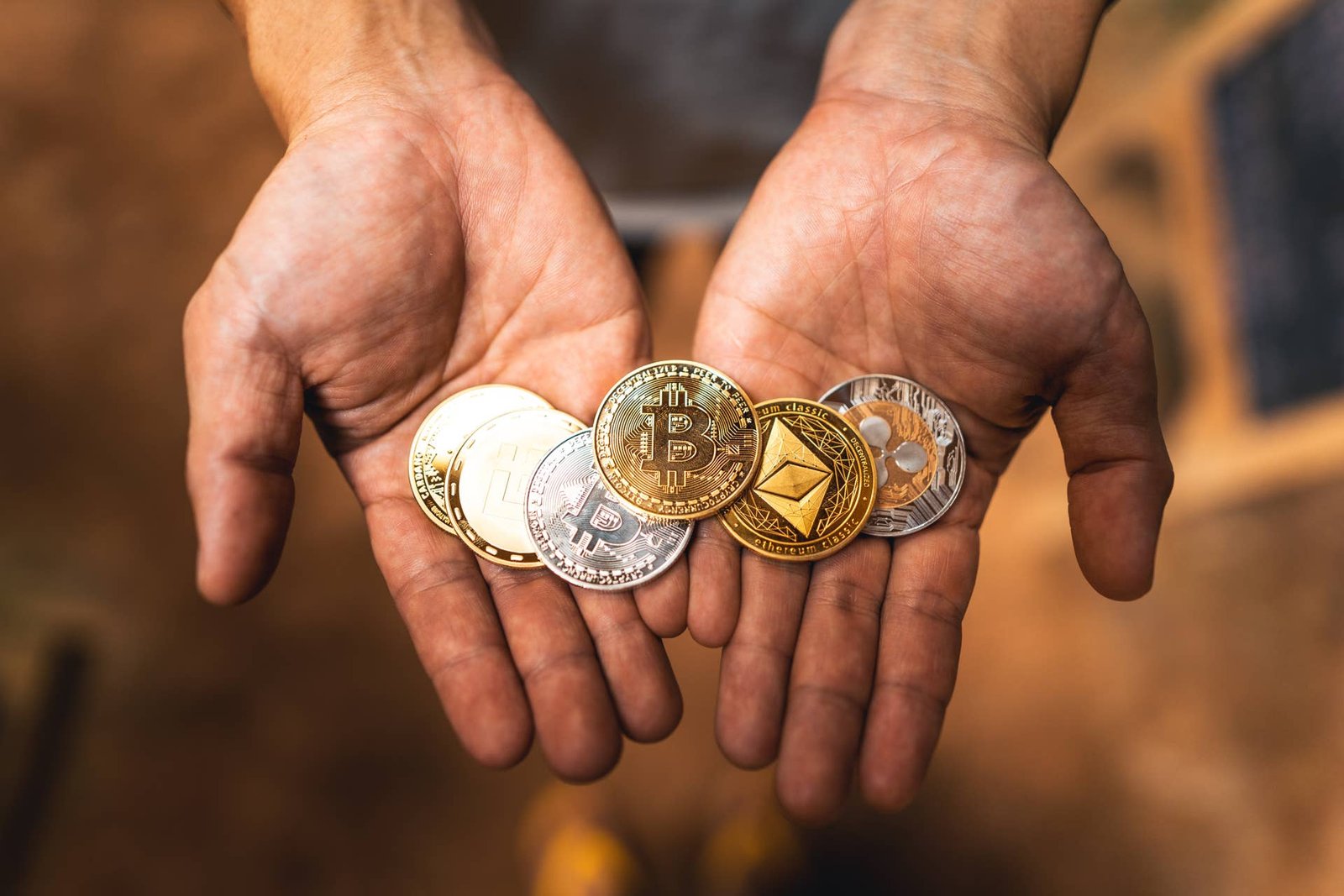 Le commissaire de la SEC lance un avertissement brutal concernant les coffres-forts cryptographiques et les prêts
