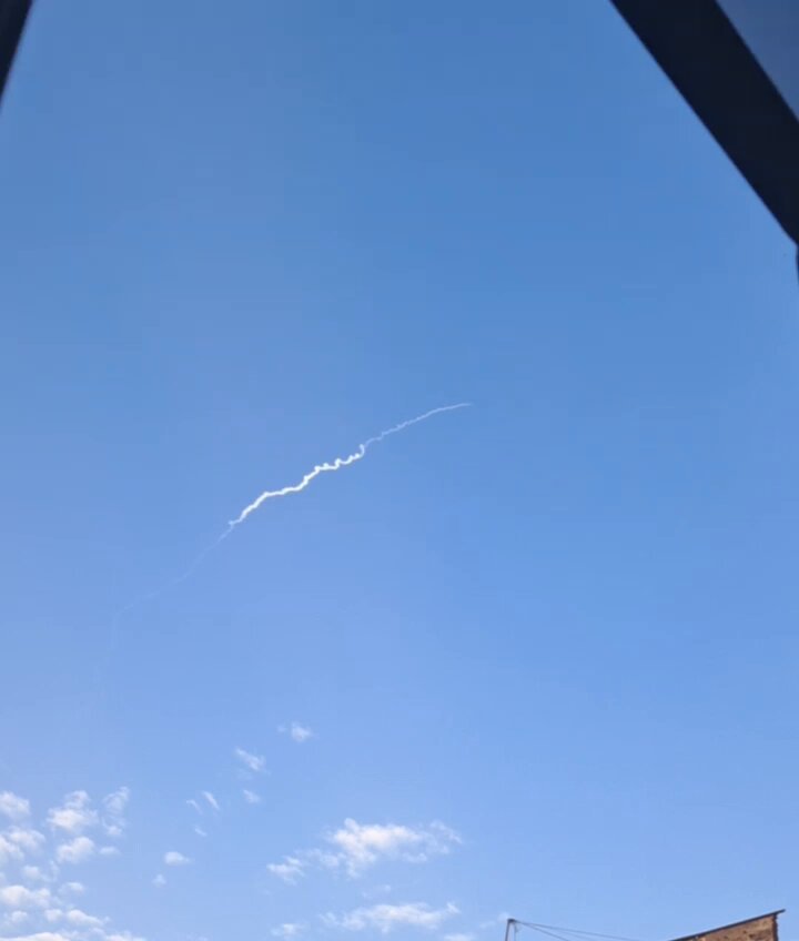 Plusieurs lancements de missiles balistiques au cours des dernières minutes depuis tout l’Iran,…