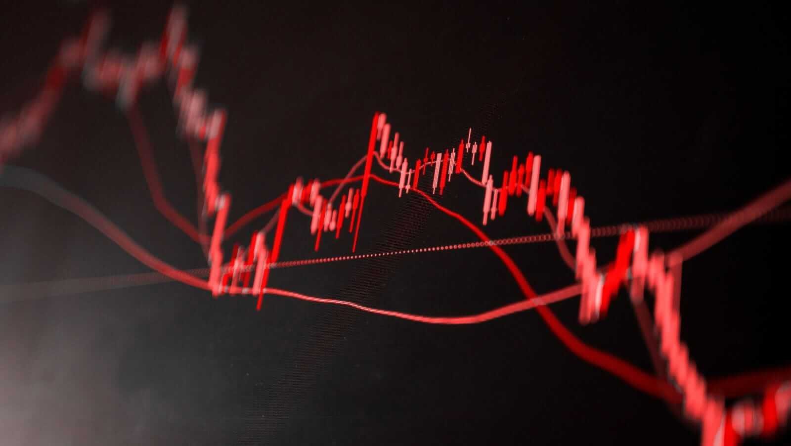 Les contrats à terme sur le Nasdaq plongent alors que la vente de puces fait rage, la réunion du FOMC et les bénéfices à portée de main