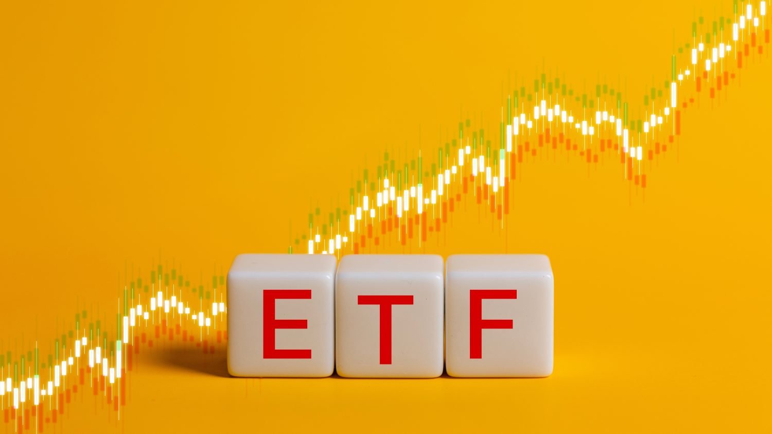 Après avoir comparé chaque ETF d'achat couvert Nasdaq-100, ces 3 paient jusqu'à 14 pour cent sans plafonner la hausse de votre IA
