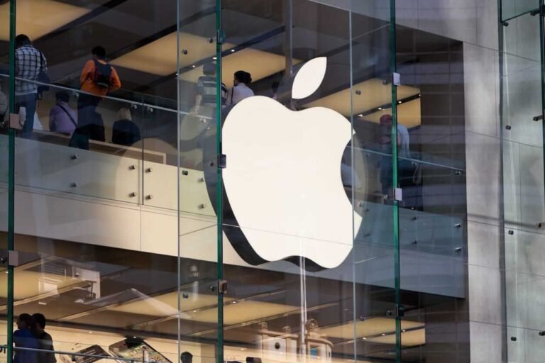 Apple Stock envoie un signal d’avertissement majeur alors que l’élan atteint son apogée