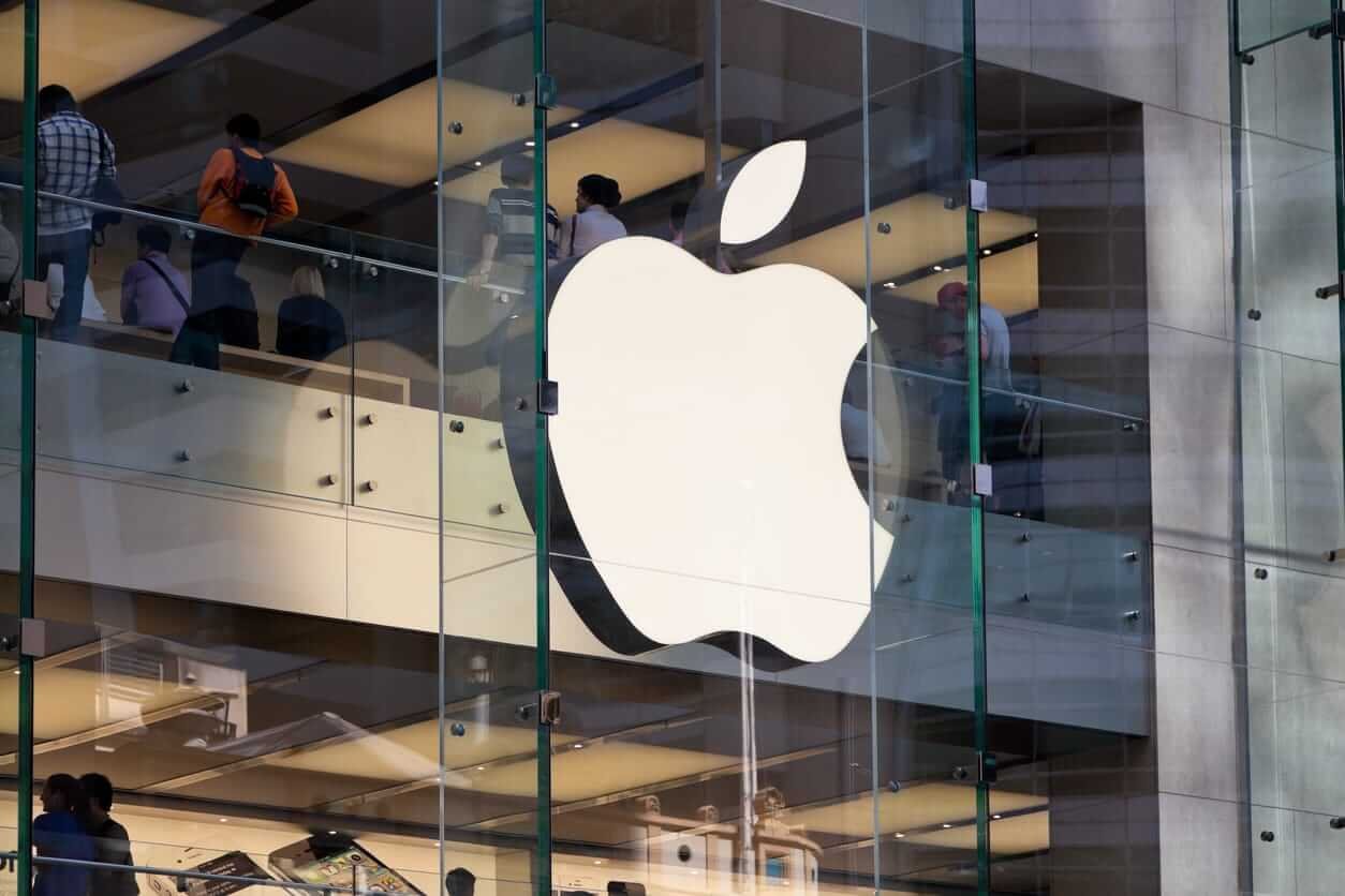 Apple Stock envoie un signal d’avertissement majeur alors que l’élan atteint son apogée