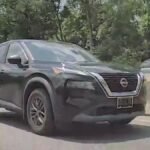 Les images de la caméra du tableau de bord ont capturé le moment où un pneu a percuté un SUV sur une…