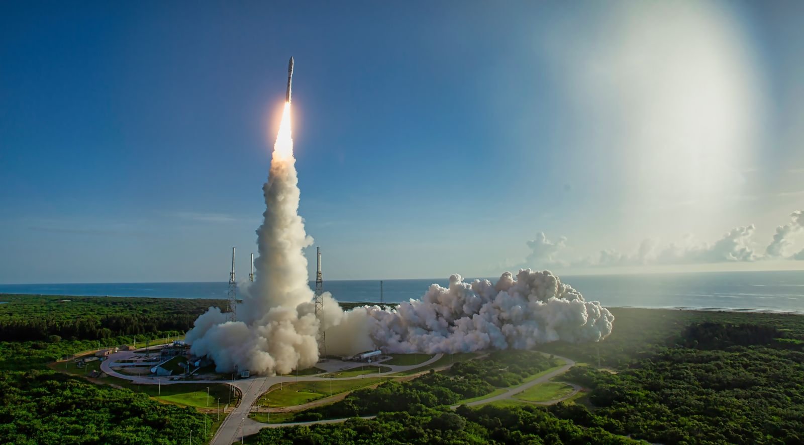 Les employés révèlent que les actions Blue Origin ne valent rien quelques semaines seulement après que l'introduction en bourse de SpaceX ait transformé les employés en millionnaires