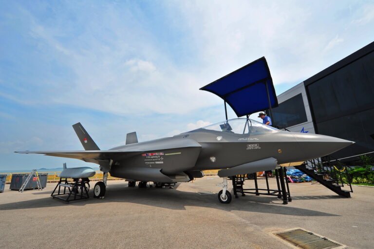 Devriez-vous acheter Lockheed Martin après la forte hausse de ses bénéfices au deuxième trimestre ?