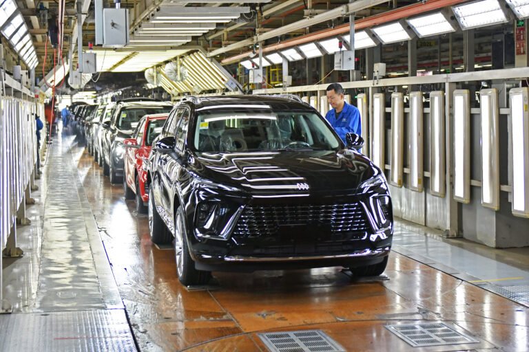 Pourquoi les conseils de GM en matière de puces mémoire pourraient aider à stabiliser des actions comme Micron et Sandisk