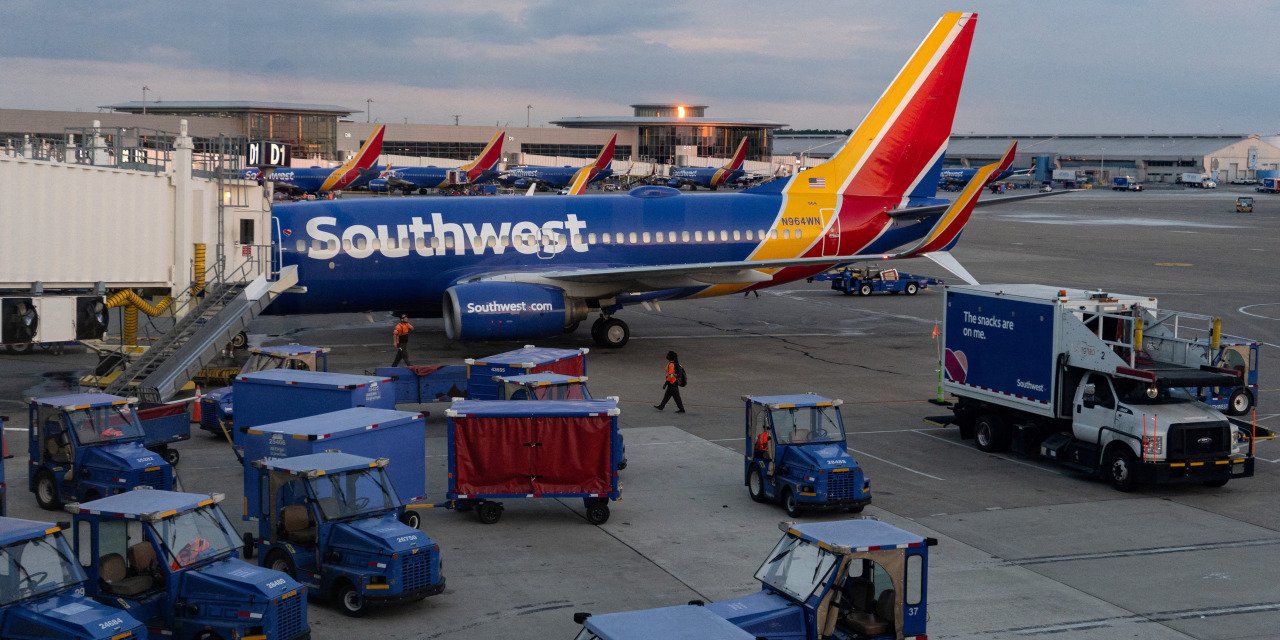 Southwest réduit ses perspectives pour l'année entière alors que les dépenses en carburant pèsent sur le bénéfice du deuxième trimestre