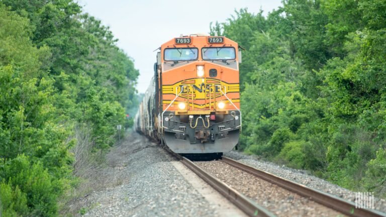 Le PDG de BNSF attaque un nouveau dossier de fusion ferroviaire et déclare que Transcon augmentera ses tarifs et ses prix