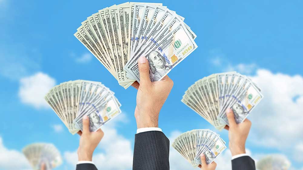 Rencontrez les 2 PDG du S&P 500 payés moins de 500 $ par an