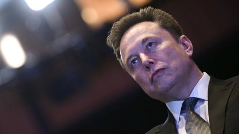 Elon Musk signale que l’Amérique « va faire faillite à 1 000 % » et « échouer en tant que pays » – Voici ce qui, selon lui, peut nous sauver