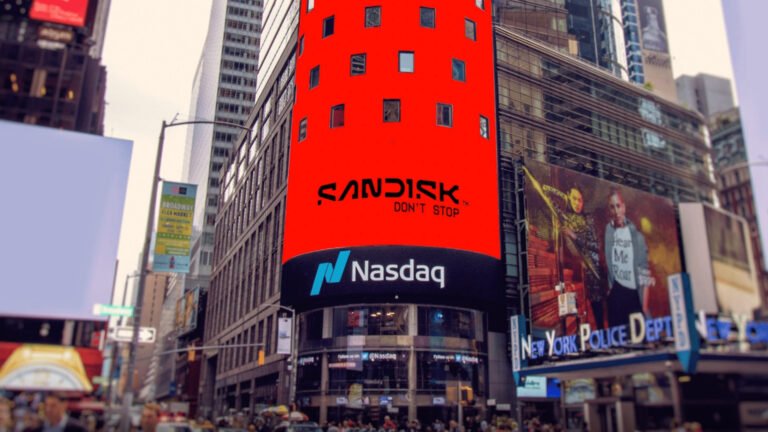 Le carnet de commandes de 42 milliards de dollars de SanDisk est réel, tout comme la question de la valorisation qui touche désormais tous les stocks de mémoire