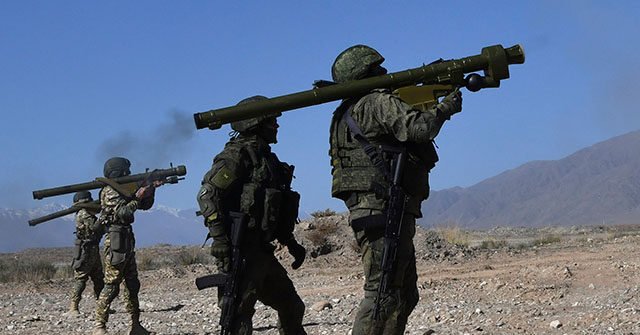 Rapport : L’Iran s’attend à la livraison de 400 missiles chinois tirés à l’épaule