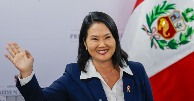 Le Pérou inaugure la conservatrice Keiko Fujimori, devenant ainsi le 10e président en 10 ans