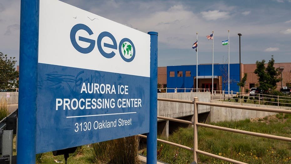 Une fusillade près du centre de détention de l'ICE à Aurora, Colorado, fait 1 blessé et une personne arrêtée