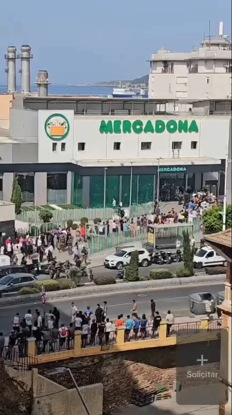 L'Espagne déploie une armée pour aider la police à sécuriser les supermarchés contre les menaces de…