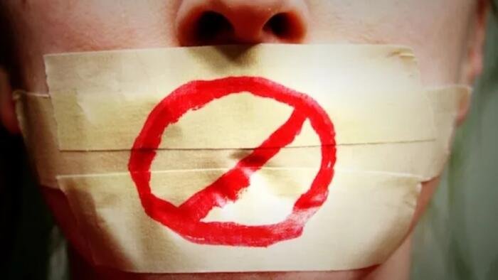 "Pourquoi j'écris ceci de manière anonyme et ce que cela dit sur la liberté d'expression en Grande-Bretagne"