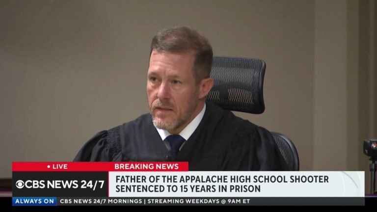 Un juge a condamné Colin Gray, père du tireur du lycée Apalachee, Colt Gray, à 15 ans de prison après…