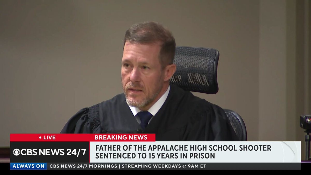 Un juge a condamné Colin Gray, père du tireur du lycée Apalachee, Colt Gray, à 15 ans de prison après…
