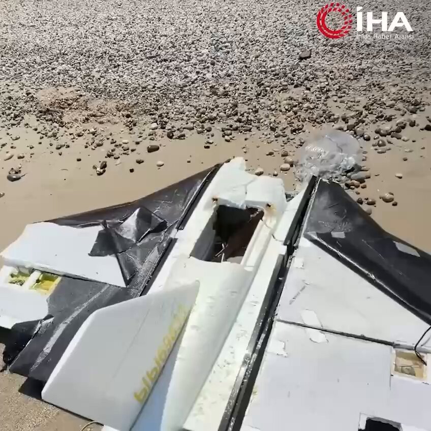 L'épave d'un drone russe chargé d'explosifs a été retrouvée sur la côte d'Istanbul — IHA.