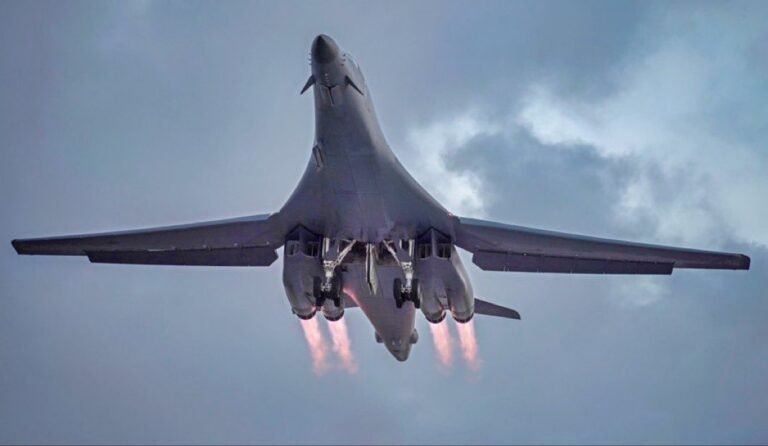 Les États-Unis ont utilisé hier soir un bombardier stratégique contre l’Iran pour la première fois depuis…