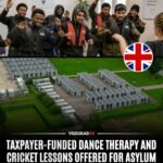 Les demandeurs d'asile hébergés au Wethersfield Asylum Centre dans l'Essex, le plus grand camp de migrants…