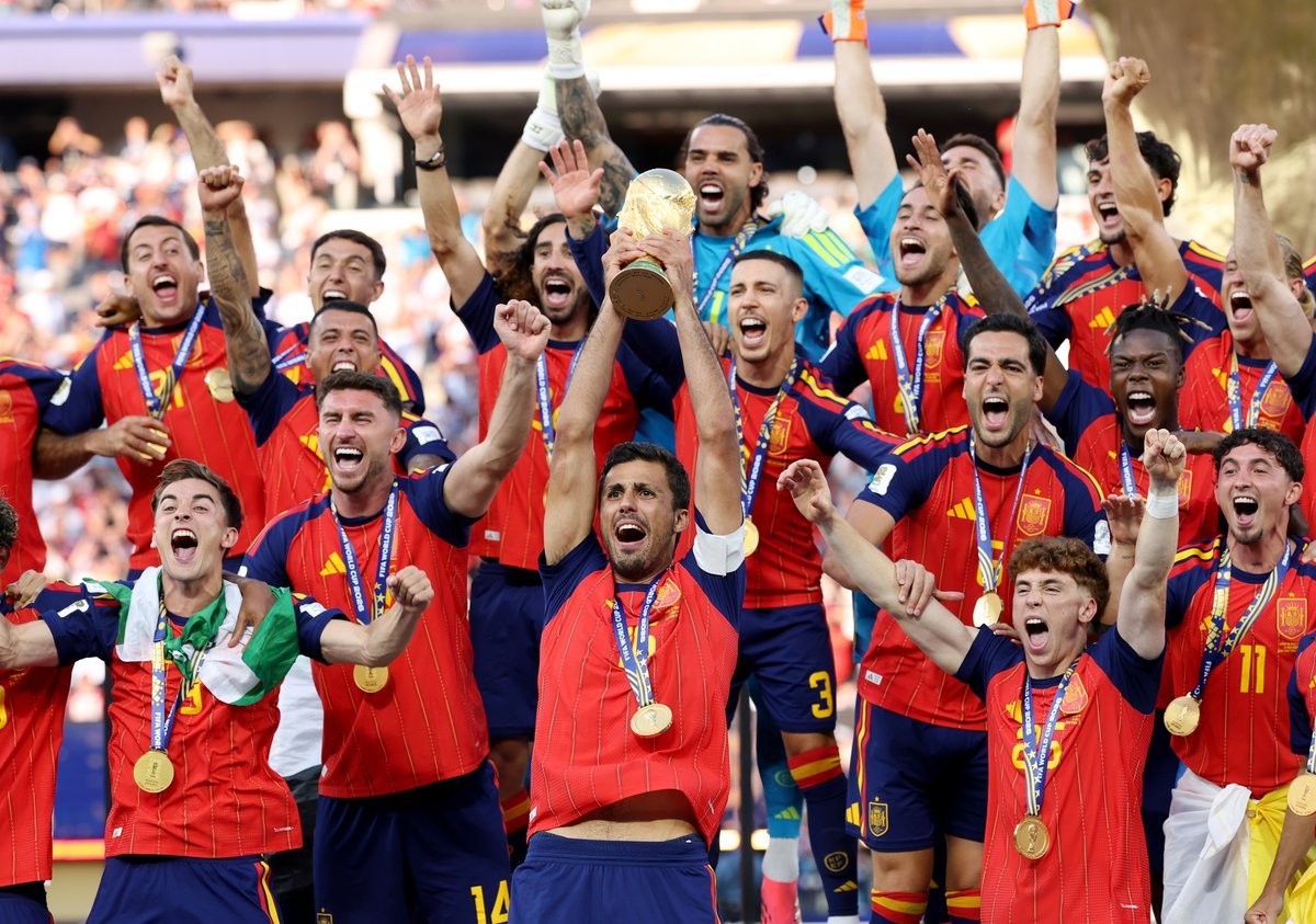 ICYMI : L'Espagne marque en prolongation et bat l'Argentine 1-0 pour remporter la Coupe du monde.