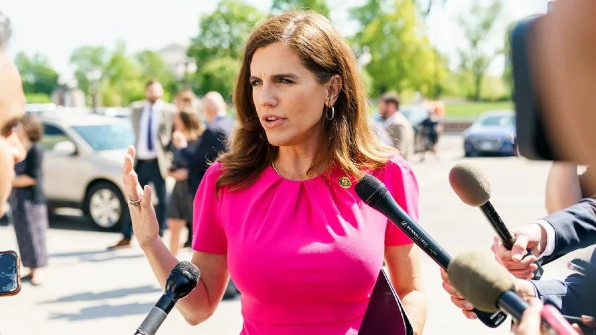 La représentante Nancy Mace a annoncé qu’elle ne se présenterait pas au siège ouvert au Sénat de Caroline…
