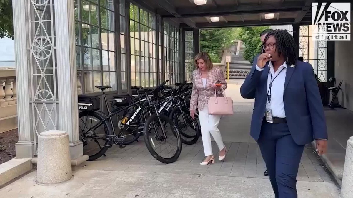 La représentante Nancy Pelosi a refusé de répondre lorsqu’on l’a interrogée sur l’accusation de délit de…