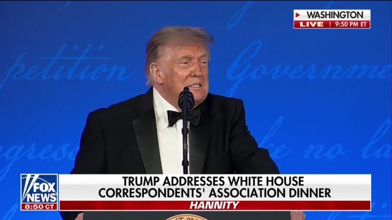 NOUVEAU : Le président Trump fait rôtir RFK Jr.