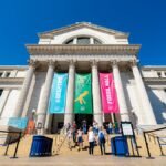 Le président Trump commande de nouvelles affiches à l'extérieur du Musée national d'histoire américaine du…