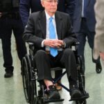 Les appels se multiplient pour que le sénateur Mitch McConnell fournisse plus d’informations sur son état…