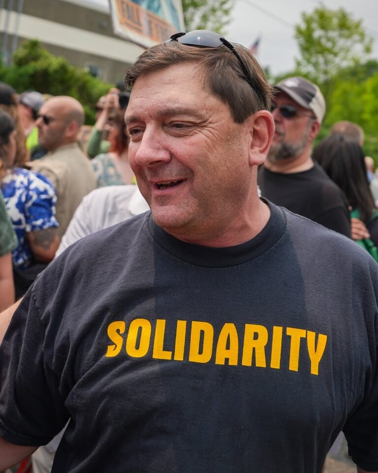 L'ancien législateur de l'État, Troy Jackson, a obtenu samedi l'investiture démocrate au Sénat américain…