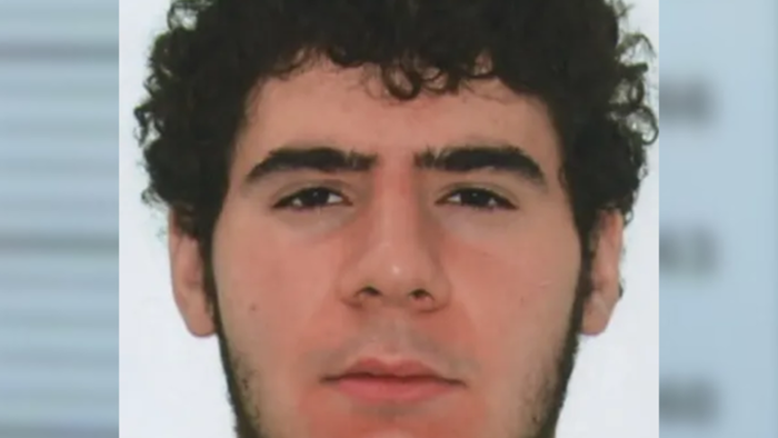 Une chasse à l'homme est en cours contre un suspect de l'État islamique après une attaque meurtrière à la voiture lors du défilé de la fierté à Berlin