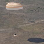 L'astronaute de la NASA et deux cosmonautes russes reviennent sur Terre et atterrissent au Kazakhstan…