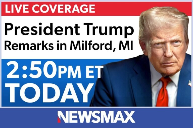 À L'ACCORD : Couverture EN DIRECT pendant que le président Donald Trump prononce un discours dans une…