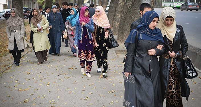 🇹🇯 Le Tadjikistan a officiellement interdit le port du hijab pour contrer le radicalisme religieux Le…