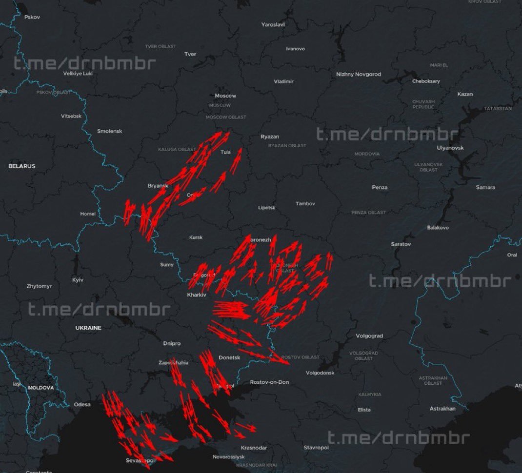 L’Ukraine vient de lancer une importante attaque par essaim de drones contre la Russie.