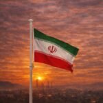 🇮🇷🇺🇸 L'Iran dévoile un drone kamikaze plus rapide et plus furtif "construit pour passer à travers les…
